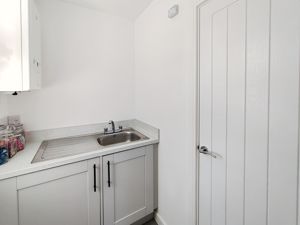 Photo 16- click for photo gallery